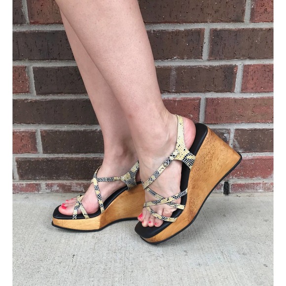 vtg y2k Faux Snakeskin WOOD Wedge PLATFORMS 10 chunky strappy peep toe sandals - Picture 8 of 10